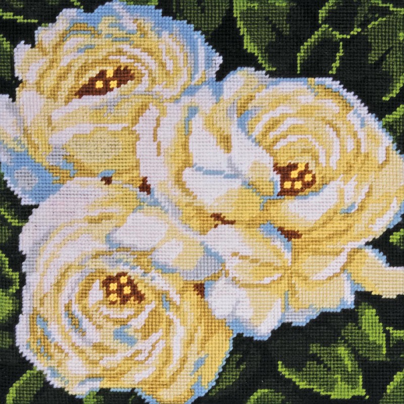 White Roses (Yarn) Needlepoint Kit 10"X10" StitchIt Central